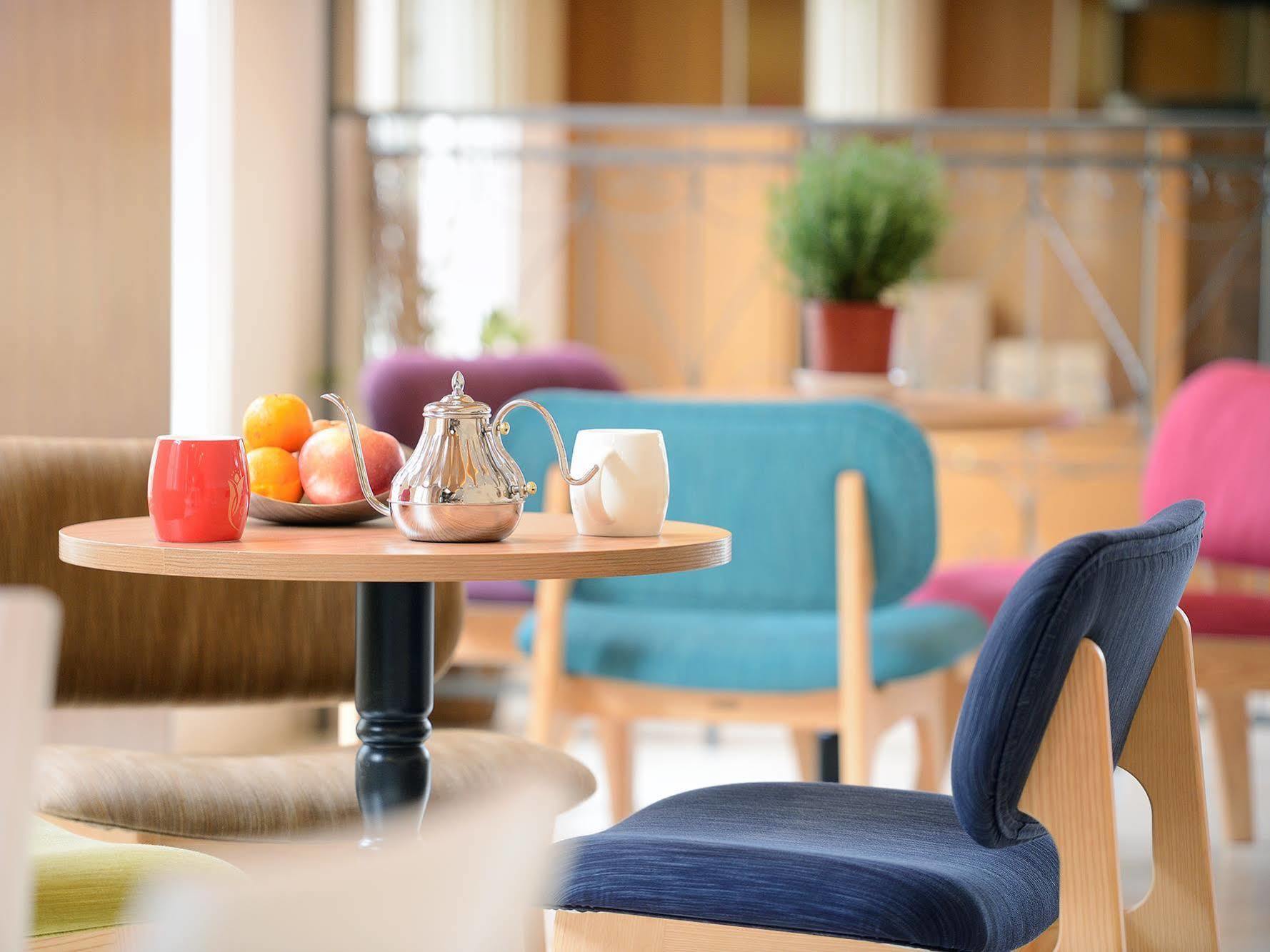 Caffir Garden Hotel Jiji Exteriör bild